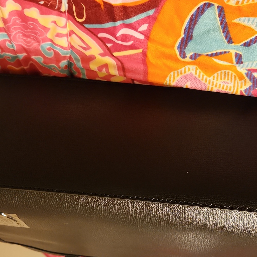 Tote - Picture 3 of 5